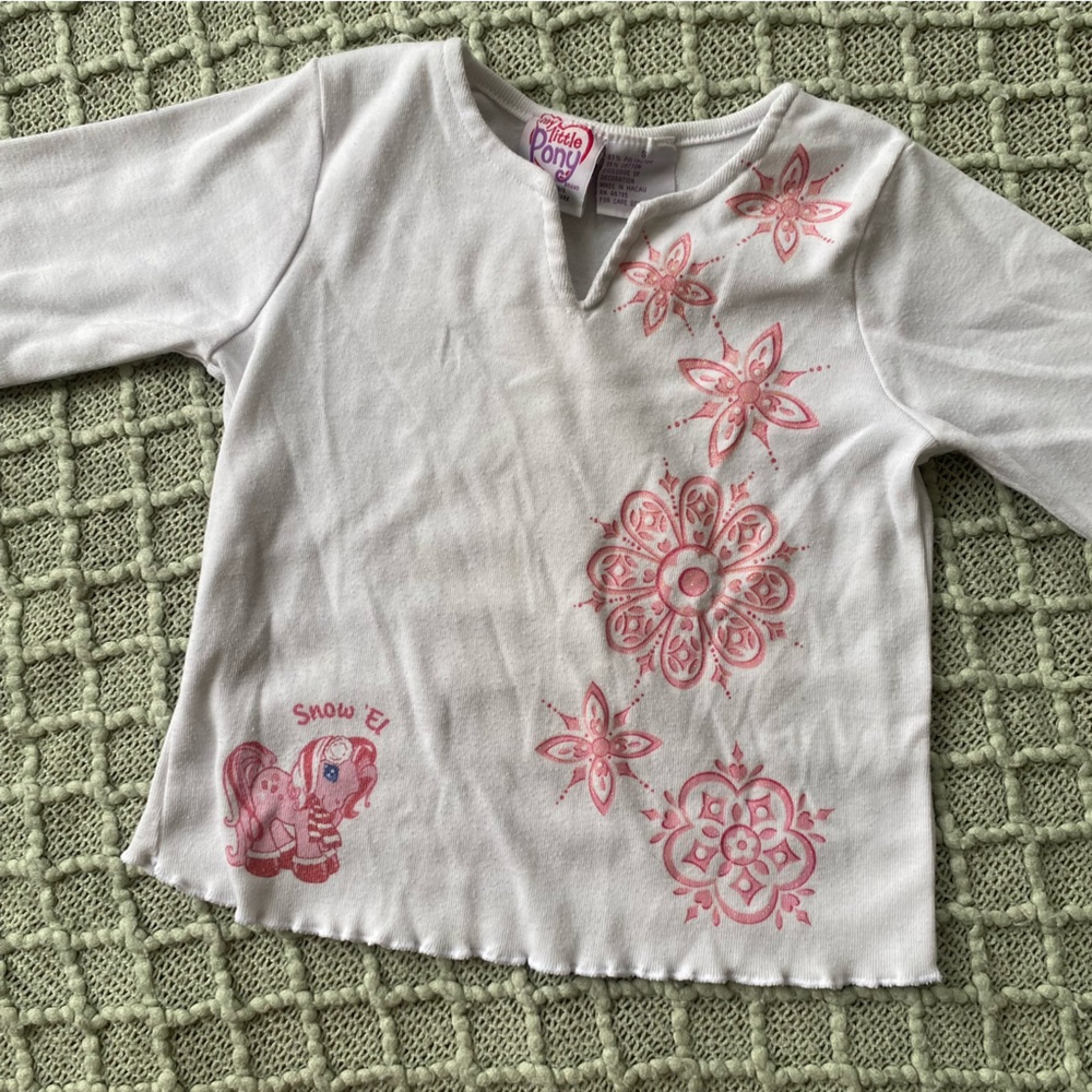 Vintage My Little Pony Size small white long sleeve Tshirt - Picture 2 of 10